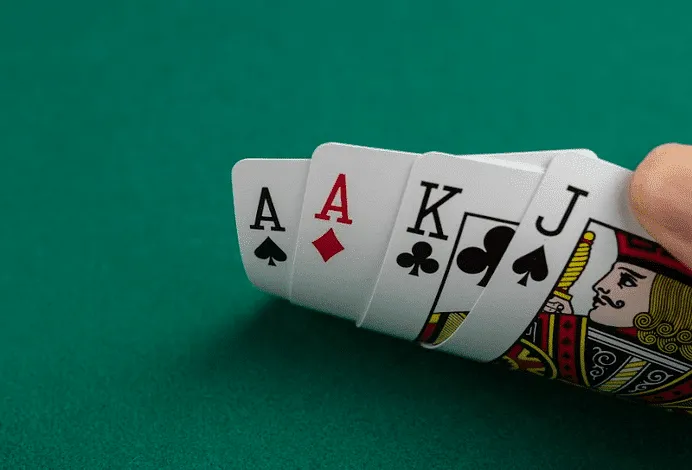 Особенности правильного выбора покерных наборов
