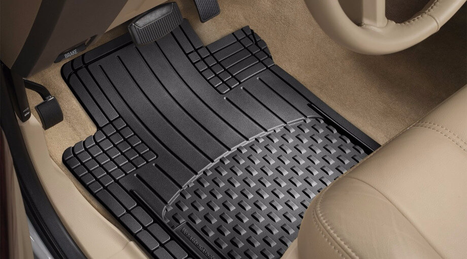 Почему резиновые коврики необходимы для вашего автомобиля
